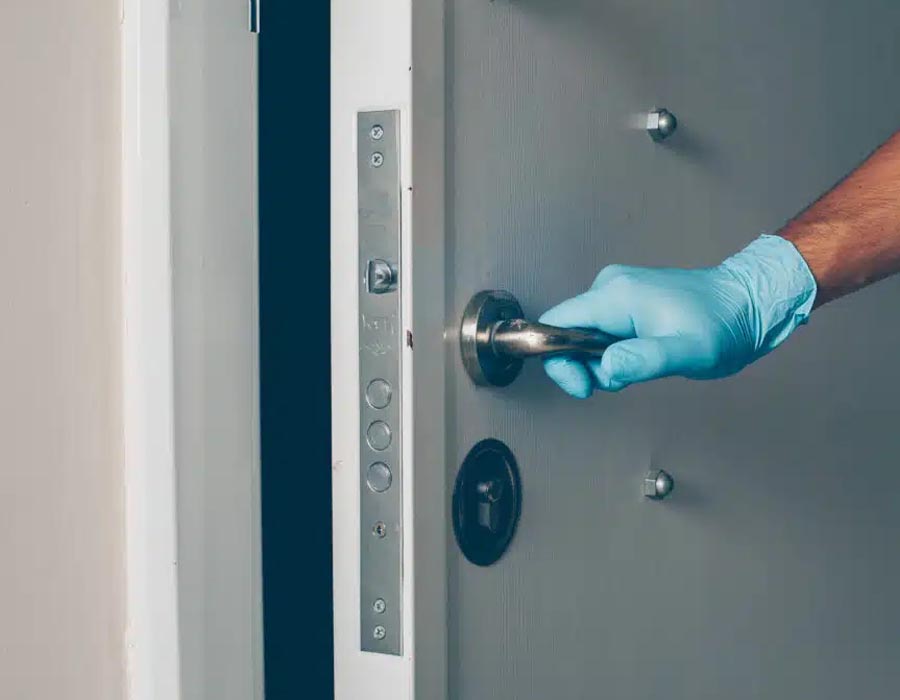 Ouverture de porte par un serrurier
